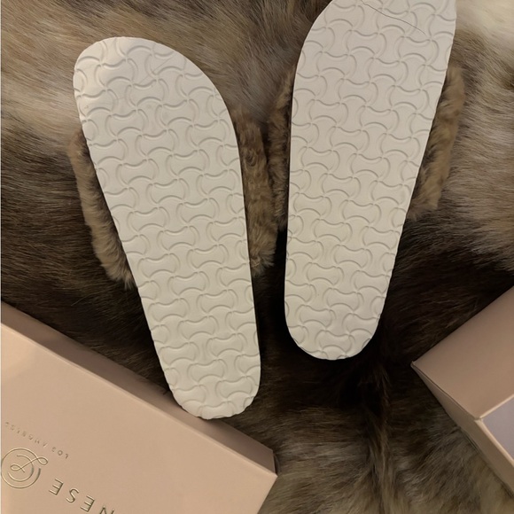 BNIB BY CHINESE LAUNDRY FURRY STRIPED BROWN SANDALS - Picture 5 of 11